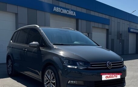Volkswagen Touran III, 2021 год, 2 850 000 рублей, 2 фотография