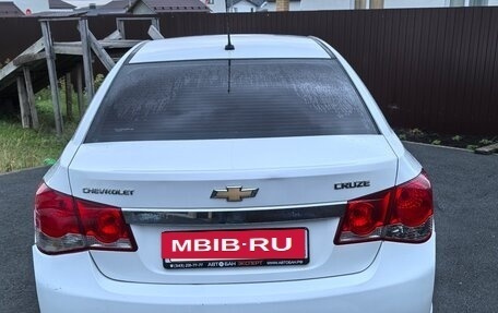 Chevrolet Cruze II, 2013 год, 700 000 рублей, 10 фотография