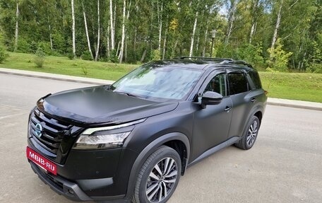 Nissan Pathfinder, 2021 год, 4 900 000 рублей, 1 фотография