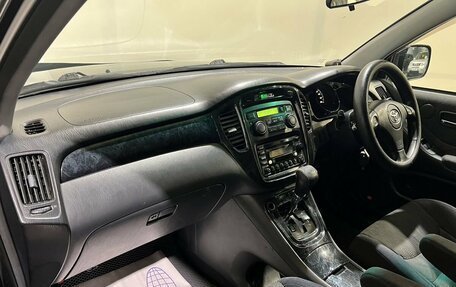 Toyota Kluger I, 2001 год, 1 100 000 рублей, 22 фотография