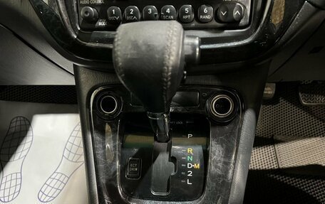 Toyota Kluger I, 2001 год, 1 100 000 рублей, 26 фотография