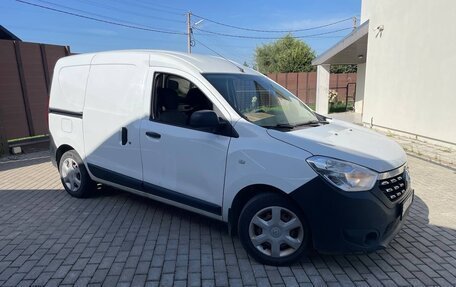 Renault Dokker, 2018 год, 1 100 000 рублей, 2 фотография