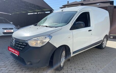 Renault Dokker, 2018 год, 1 100 000 рублей, 4 фотография