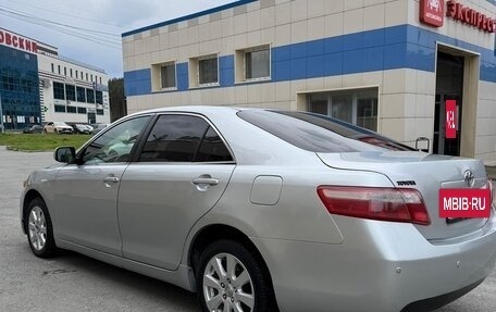 Toyota Camry, 2006 год, 800 000 рублей, 2 фотография