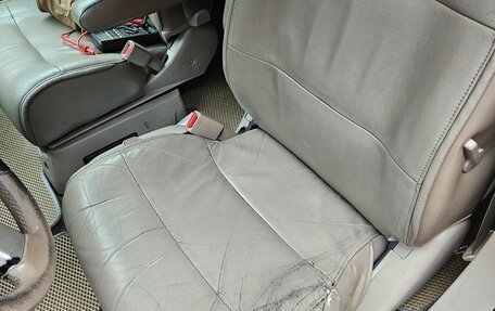 Nissan Quest III, 2004 год, 750 000 рублей, 10 фотография