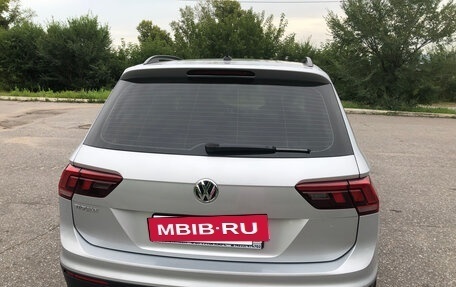 Volkswagen Tiguan II, 2019 год, 2 050 000 рублей, 4 фотография