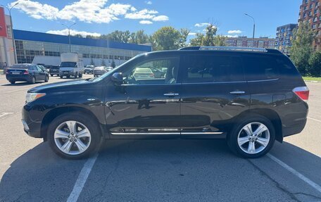 Toyota Highlander III, 2012 год, 1 700 000 рублей, 2 фотография