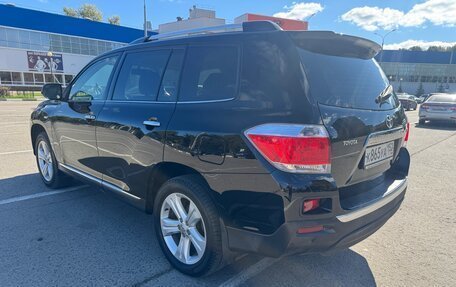 Toyota Highlander III, 2012 год, 1 700 000 рублей, 3 фотография