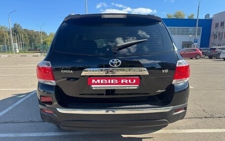 Toyota Highlander III, 2012 год, 1 700 000 рублей, 4 фотография