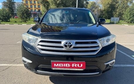 Toyota Highlander III, 2012 год, 1 700 000 рублей, 8 фотография