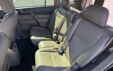 Toyota Highlander III, 2012 год, 1 700 000 рублей, 18 фотография