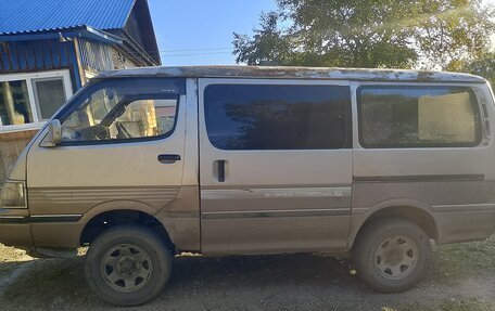 Toyota HiAce H100, 1994 год, 400 000 рублей, 2 фотография
