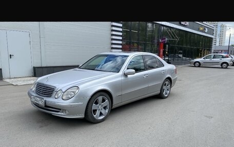 Mercedes-Benz E-Класс, 2004 год, 800 000 рублей, 2 фотография