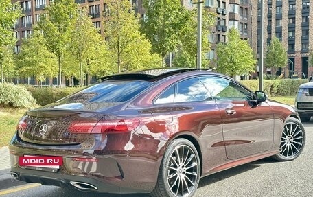 Mercedes-Benz E-Класс, 2018 год, 3 849 000 рублей, 9 фотография