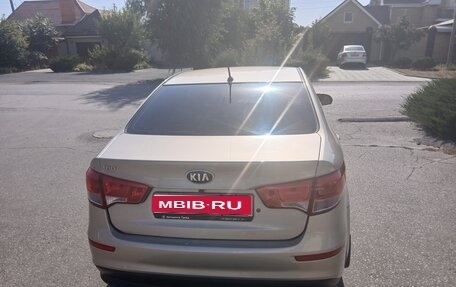 KIA Rio III рестайлинг, 2015 год, 825 000 рублей, 10 фотография
