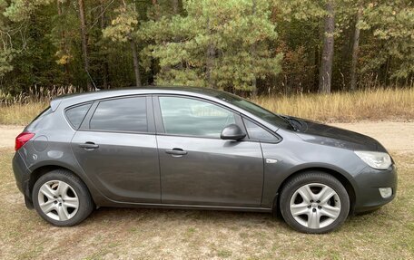 Opel Astra J, 2010 год, 700 000 рублей, 6 фотография