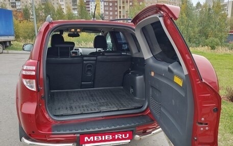 Toyota RAV4, 2011 год, 1 600 000 рублей, 6 фотография