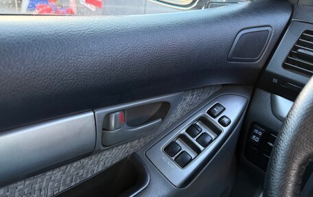 Toyota Land Cruiser Prado 120 рестайлинг, 2007 год, 2 399 000 рублей, 17 фотография