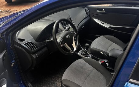 Hyundai Solaris II рестайлинг, 2011 год, 780 000 рублей, 7 фотография