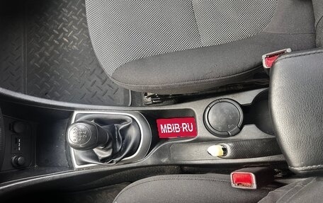 Hyundai Solaris II рестайлинг, 2011 год, 780 000 рублей, 10 фотография