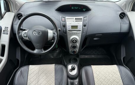 Toyota Yaris III рестайлинг, 2008 год, 680 000 рублей, 7 фотография