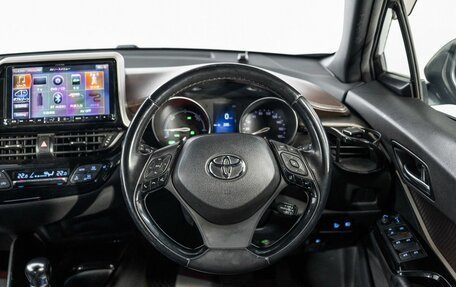 Toyota C-HR I рестайлинг, 2017 год, 1 750 000 рублей, 9 фотография