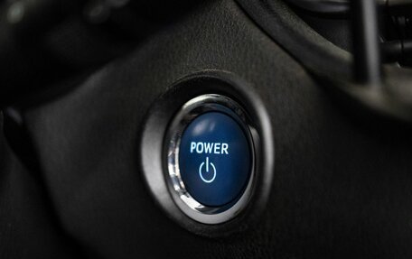 Toyota C-HR I рестайлинг, 2017 год, 1 750 000 рублей, 14 фотография
