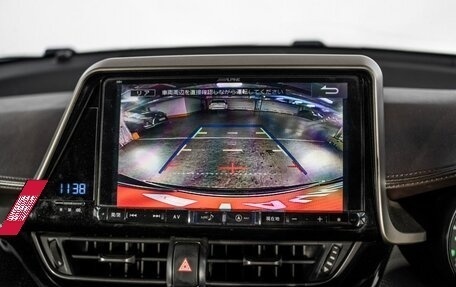 Toyota C-HR I рестайлинг, 2017 год, 1 750 000 рублей, 12 фотография