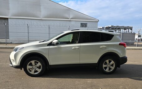 Toyota RAV4, 2014 год, 2 380 000 рублей, 5 фотография