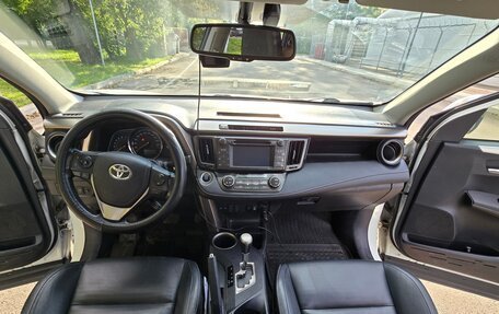 Toyota RAV4, 2014 год, 2 380 000 рублей, 8 фотография