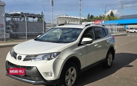 Toyota RAV4, 2014 год, 2 380 000 рублей, 3 фотография