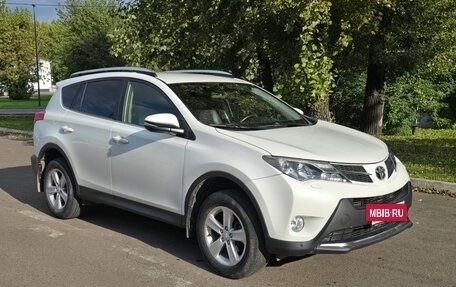 Toyota RAV4, 2014 год, 2 380 000 рублей, 2 фотография