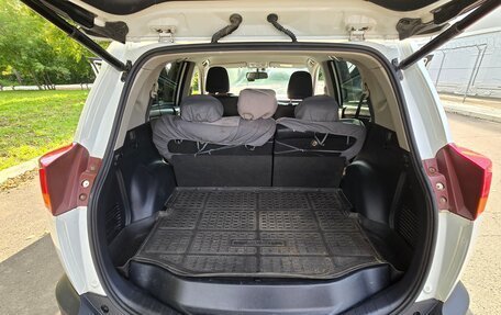 Toyota RAV4, 2014 год, 2 380 000 рублей, 9 фотография