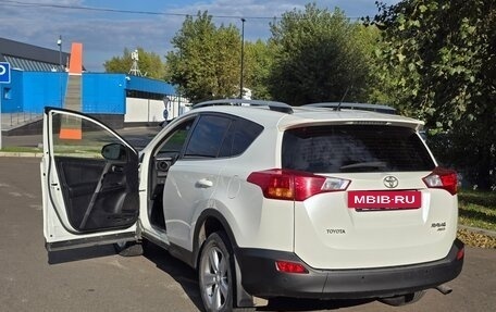 Toyota RAV4, 2014 год, 2 380 000 рублей, 19 фотография