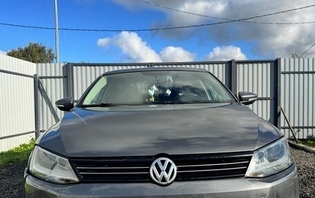 Volkswagen Jetta VI, 2012 год, 865 000 рублей, 1 фотография