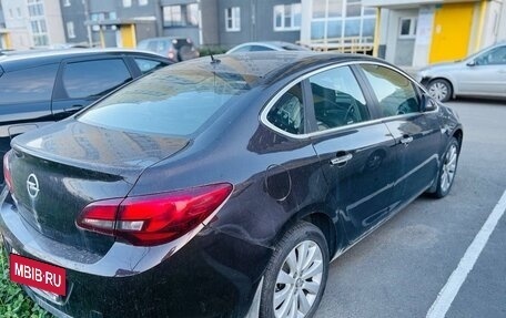 Opel Astra J, 2013 год, 1 050 000 рублей, 5 фотография