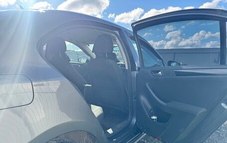 Volkswagen Jetta VI, 2012 год, 865 000 рублей, 3 фотография