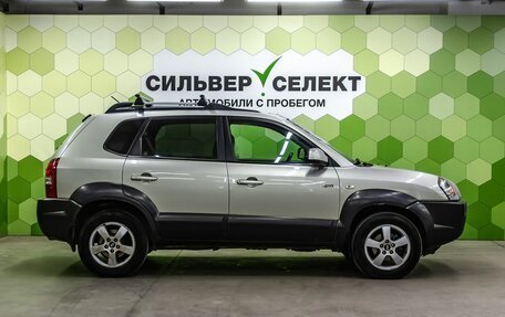 Hyundai Tucson III, 2006 год, 900 000 рублей, 8 фотография