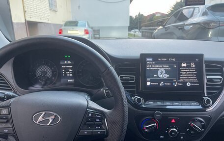Hyundai Solaris II рестайлинг, 2021 год, 1 530 000 рублей, 9 фотография