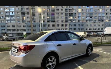 Chevrolet Cruze II, 2010 год, 600 000 рублей, 6 фотография