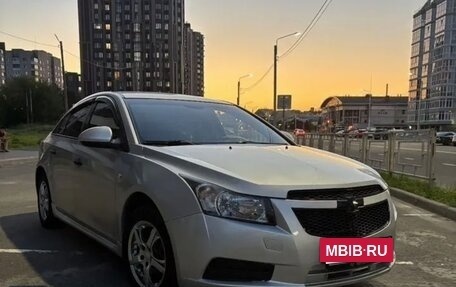 Chevrolet Cruze II, 2010 год, 600 000 рублей, 8 фотография