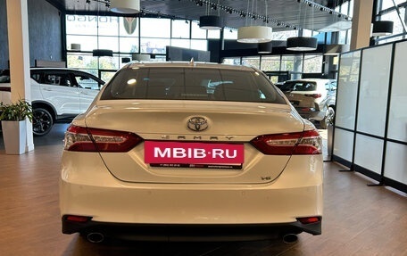 Toyota Camry, 2022 год, 3 900 000 рублей, 3 фотография