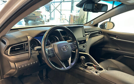 Toyota Camry, 2022 год, 3 900 000 рублей, 16 фотография