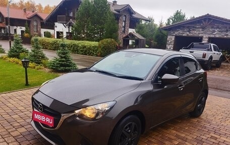 Mazda Demio IV, 2017 год, 1 050 000 рублей, 1 фотография