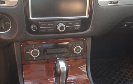 Volkswagen Touareg III, 2011 год, 7 фотография