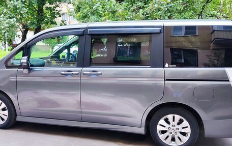 Honda Stepwgn IV, 2009 год, 1 720 000 рублей, 4 фотография