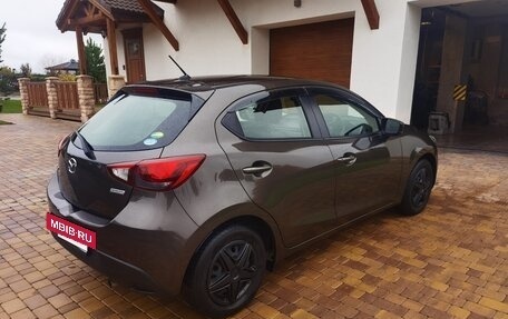Mazda Demio IV, 2017 год, 1 050 000 рублей, 4 фотография