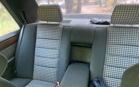 Mercedes-Benz E-Класс, 1993 год, 550 000 рублей, 10 фотография