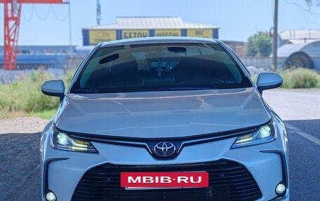 Toyota Corolla, 2019 год, 1 947 000 рублей, 2 фотография