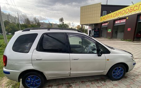 Toyota Corolla Spacio II, 2001 год, 400 000 рублей, 8 фотография